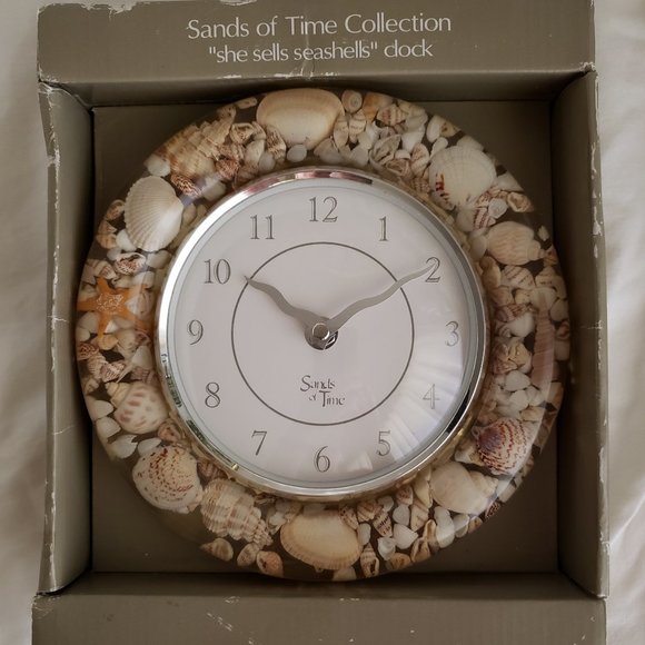 **SOLD**Sands of Time Collection "she sells seashells" 8" Battery Quartz Clock - Picture 1 of 3
